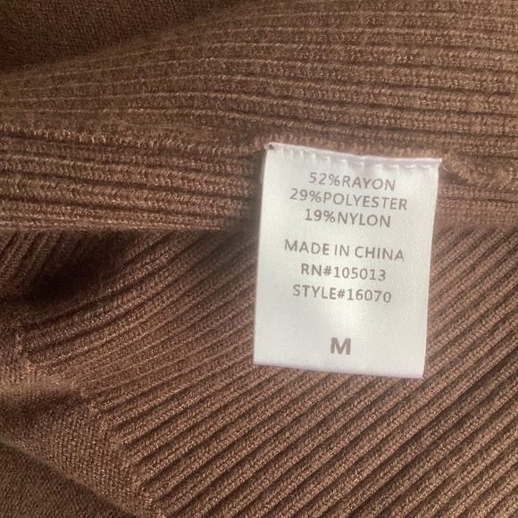 Andree By Unit Sz M Knit Embroidered Chocolate Brown Women's Sweater - Picture 8 of 12